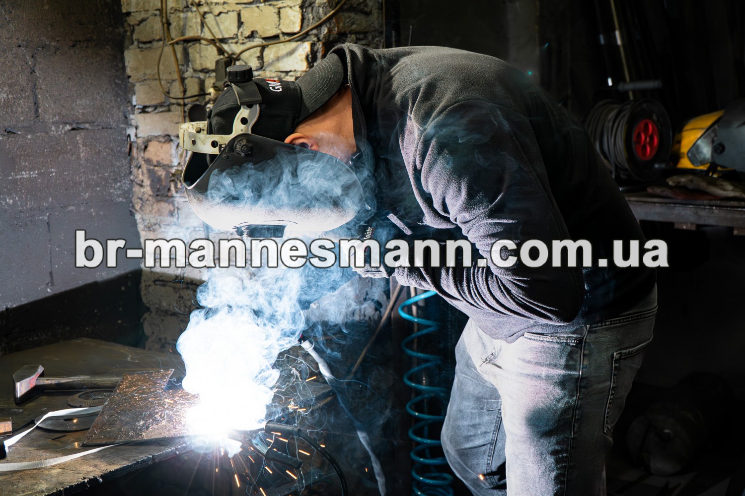 ІНВЕРТОР ЗВАРЮВАЛЬНИЙ IGBT GUT MECHANIC 4.5KVA 20-300A ЕЛЕКТРОДИ 1.6-4MM WI30045 - фото 9